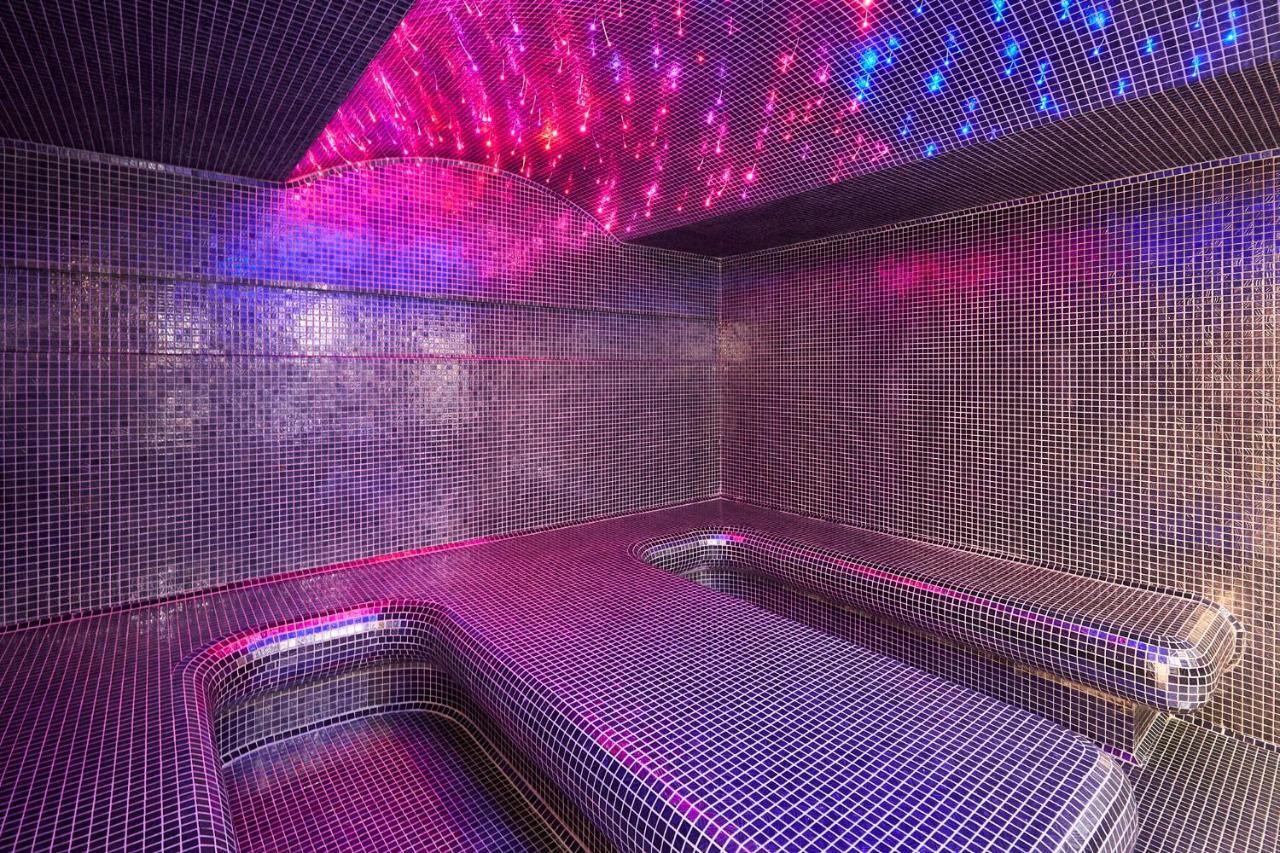 A Hoteli - Grand&Sky Hotel Tornik Zlatibor Exterior foto A modern steam room