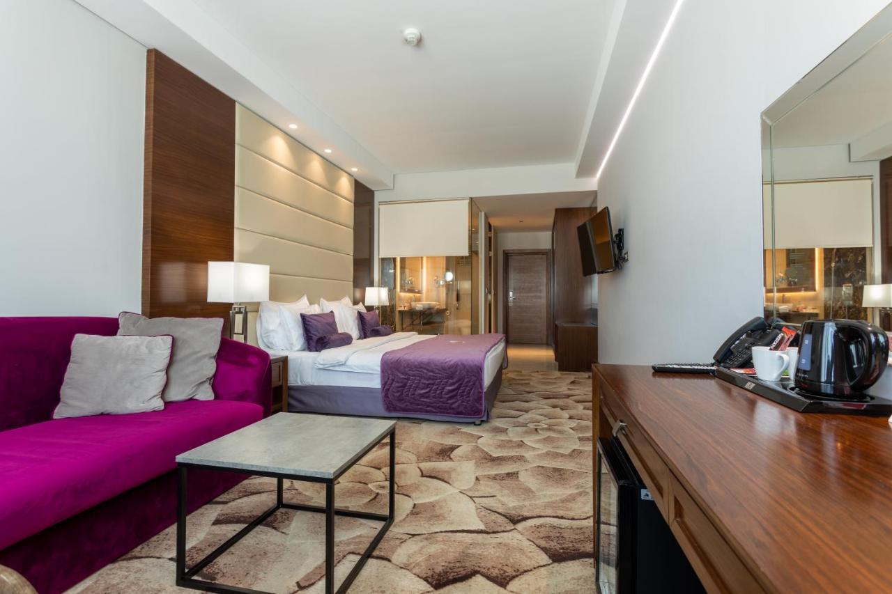 A Hoteli - Grand&Sky Hotel Tornik Zlatibor Exterior foto A room at the hotel