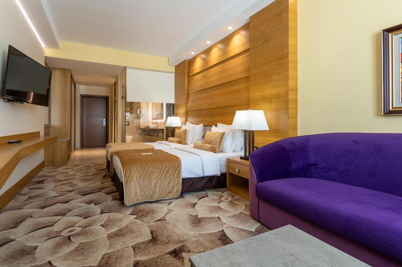 A Hoteli - Grand&Sky Hotel Tornik Zlatibor Exterior foto A room at the hotel