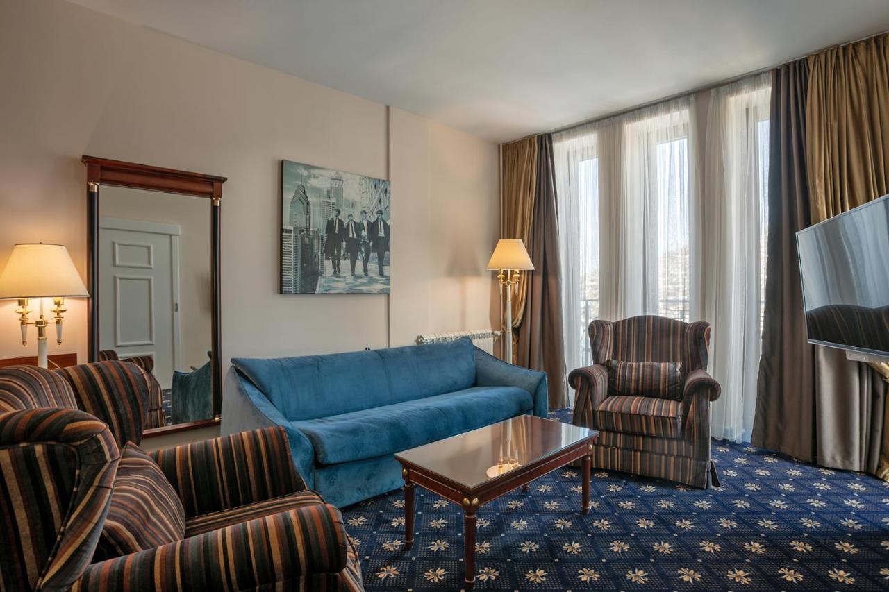 A Hoteli - Grand&Sky Hotel Tornik Zlatibor Exterior foto Suite