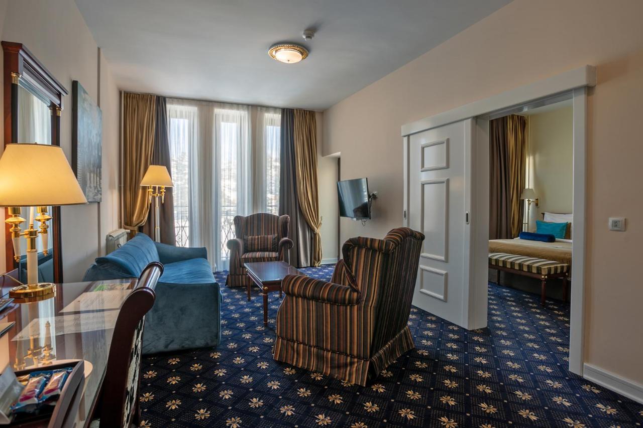 A Hoteli - Grand&Sky Hotel Tornik Zlatibor Exterior foto Suite